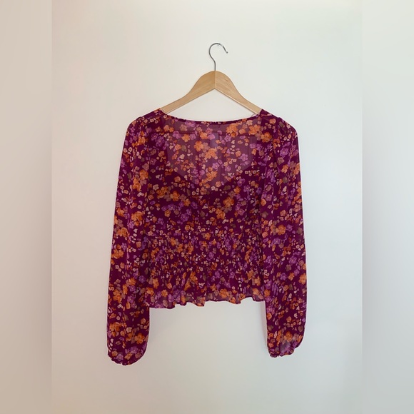 Lush NWT Size Medium Floral Top with Cinched Waist - Picture 4 of 4